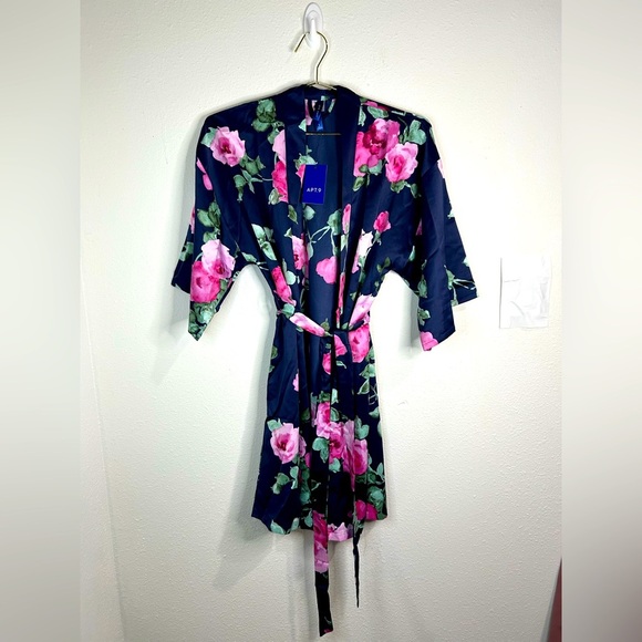 APT. 9 Women’s Satin Floral Kimono Robe Short Lightweight Lounge Navy Small - Picture 1 of 9